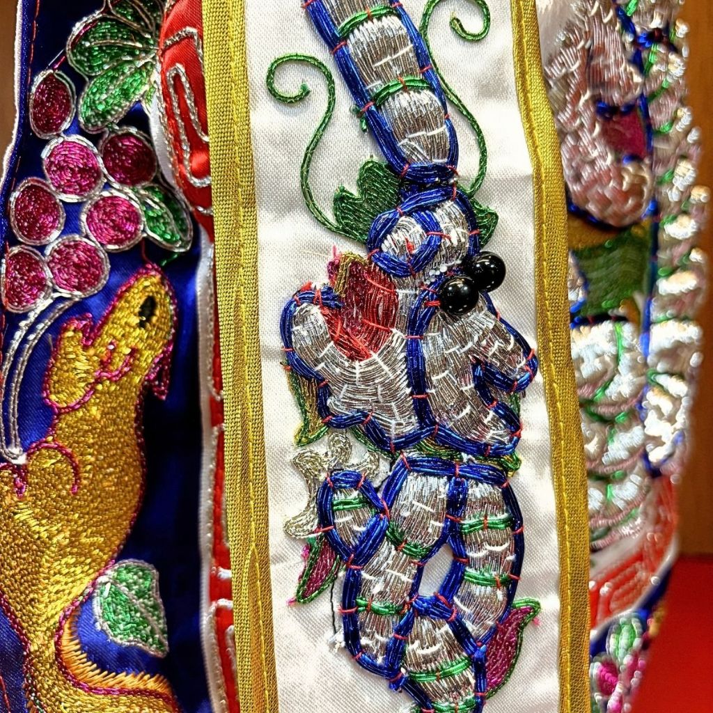 【樹林歡喜緣佛具】三角麟龍袍・白底・銀龍|神尊佛像衣・帽|神像服飾配件・宮廟佛堂用品|神桌・後貼|神尊・佛像|樹林實體店:圖片 8