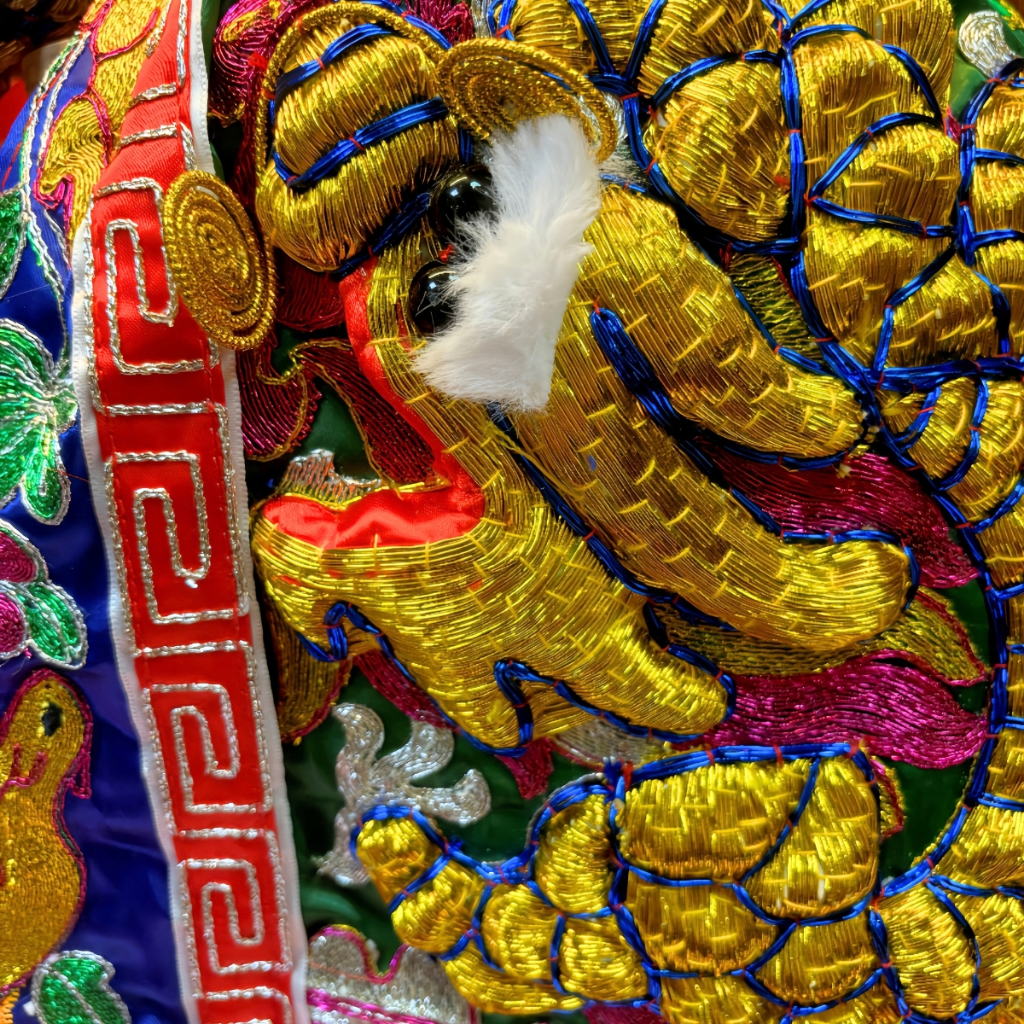 【樹林歡喜緣佛具】三角麟龍袍・綠底・金龍|神尊佛像衣・帽|神像服飾配件・宮廟佛堂用品|神桌・後貼|神尊・佛像|樹林實體店:圖片 7